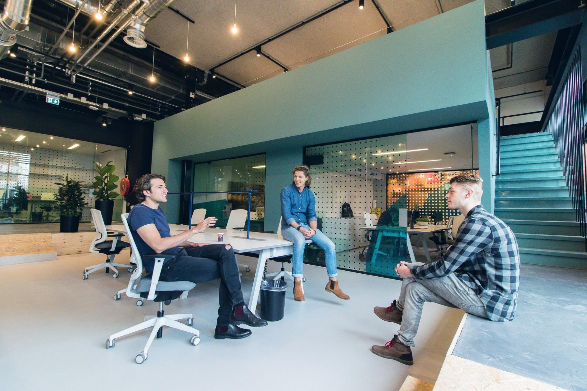 Teammitglied bei der Teilnehmerbetreuung